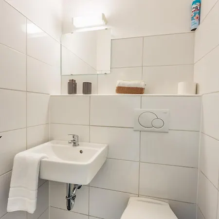 Haus Sonneck - Apartmenthaus - Sonnenterrasse Mit Grill - 1-8 Personen - Ruhige Lage Mit Blick Ueber Lejlighed *