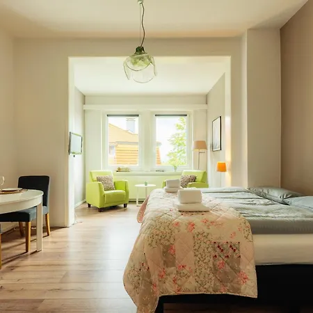 Apartment Haus Sonneck - Apartmenthaus - Sonnenterrasse Mit Grill - 1-8 Personen - Ruhige Lage Mit Blick Ueber Braunlage