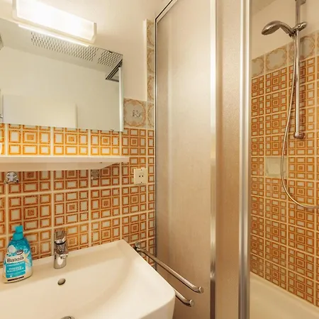 Haus Sonneck - Apartmenthaus - Sonnenterrasse Mit Grill - 1-8 Personen - Ruhige Lage Mit Blick Ueber Apartment *