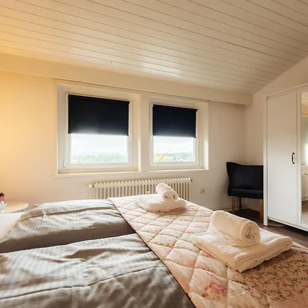 Haus Sonneck - Apartmenthaus - Sonnenterrasse Mit Grill - 1-8 Personen - Ruhige Lage Mit Blick Ueber