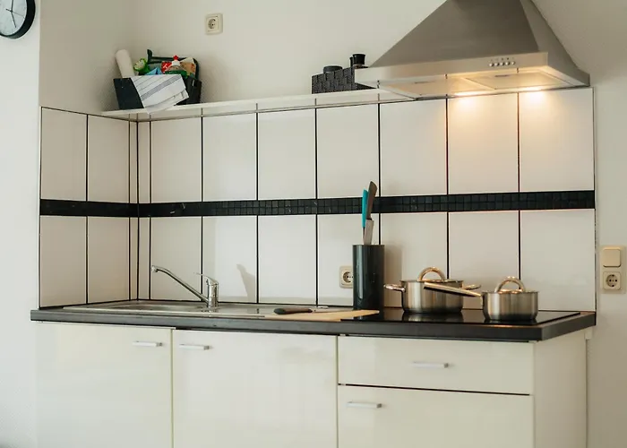 Haus Sonneck - Apartmenthaus - Sonnenterrasse Mit Grill - 1-8 Personen - Ruhige Lage Mit Blick Ueber *