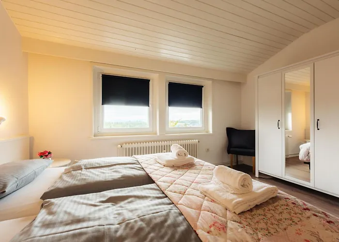 Haus Sonneck - Apartmenthaus - Sonnenterrasse Mit Grill - 1-8 Personen - Ruhige Lage Mit Blick Ueber